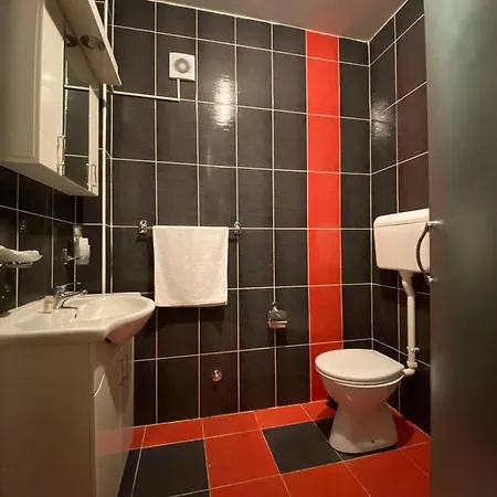 לינה וארוחת בוקר Podrinjski San לוזניצה